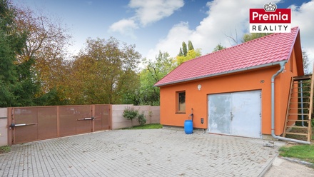 Prodej stavebního pozemku 500 m², Šatov