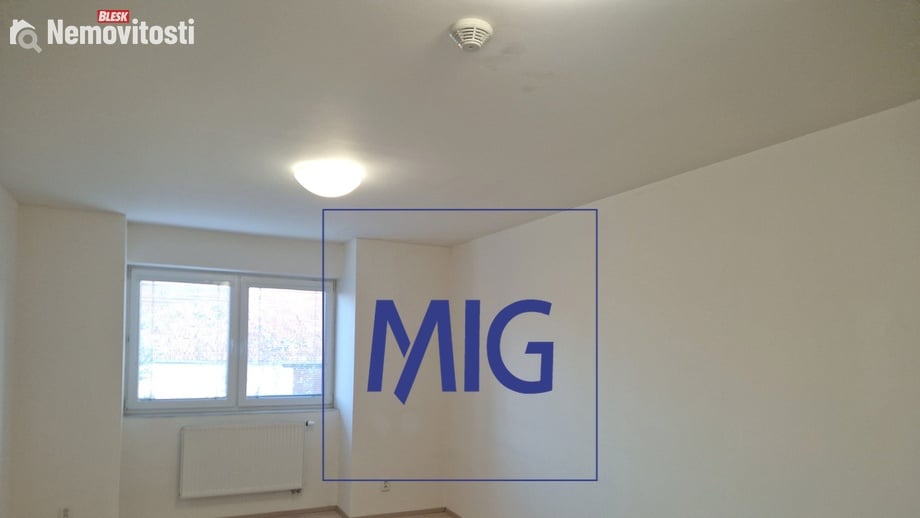 Pronájem bytu 1+kk 31 m², Syrovice