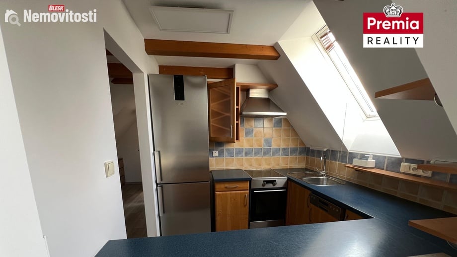 Pronájem bytu 2+kk 86 m², Dobšice