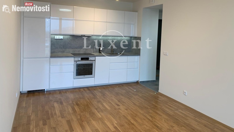 Pronájem bytu 2+kk 53 m², Praha - Modřany