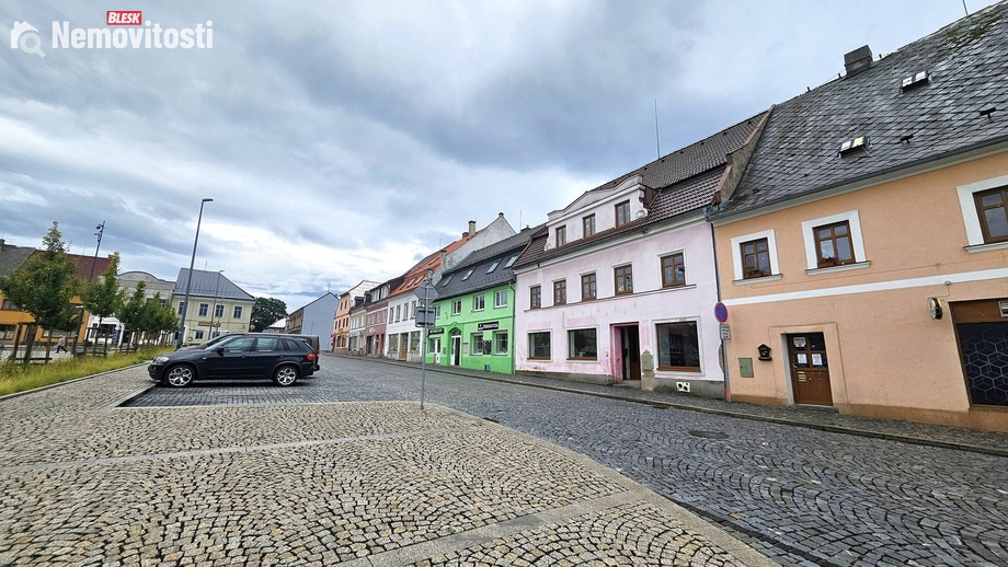 Pronájem obchodního prostoru 150 m², Nové Město pod Smrkem