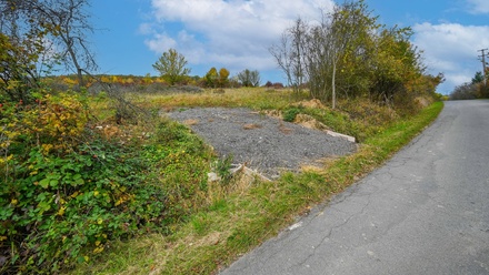 Prodej specifického pozemku 3 334 m², Osvětimany