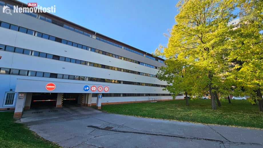Prodej garážového stání 13 m², Brno - Žabovřesky