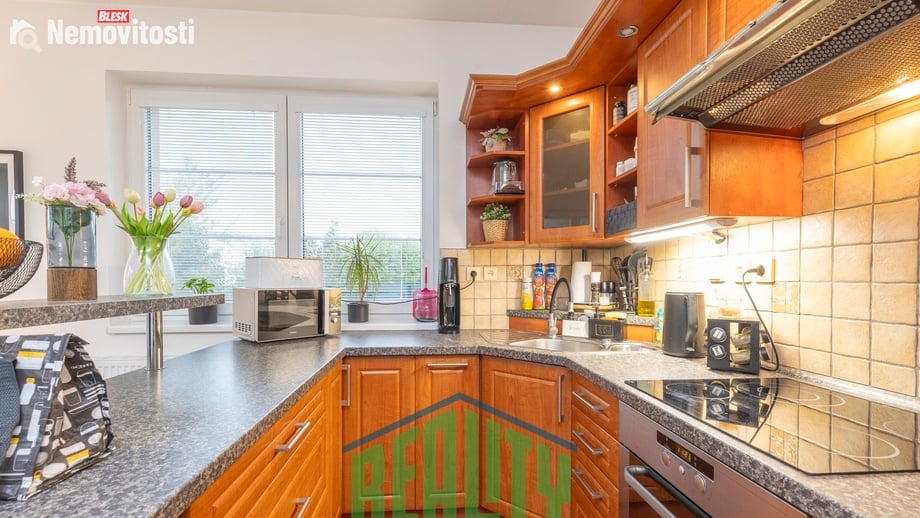 Pronájem bytu 2+kk 51 m², Holubice - Kozinec