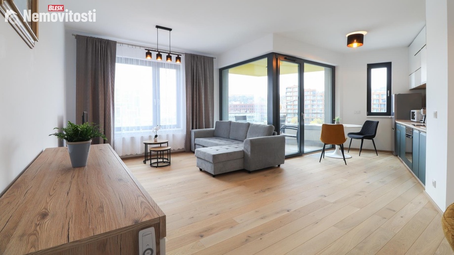 Pronájem bytu 2+kk 54 m², Praha 8, Karlín