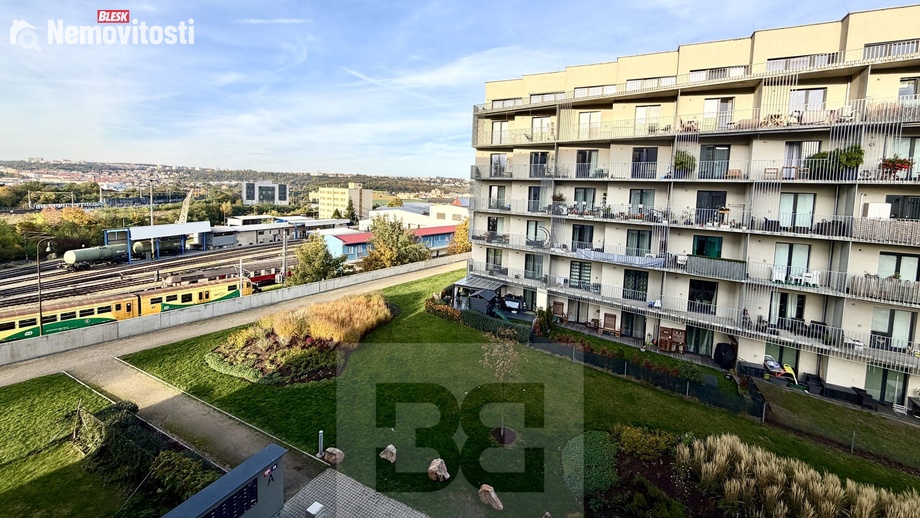 Prodej bytu 1+kk 25 m², Praha - Libeň