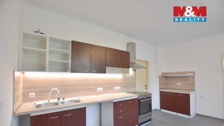 Pronájem rodinného domu 85 m², Červený Kostelec