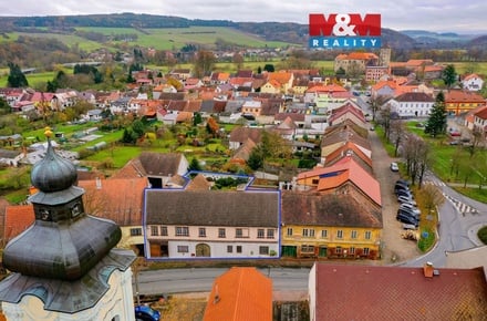 Prodej rodinného domu 378 m², Švihov