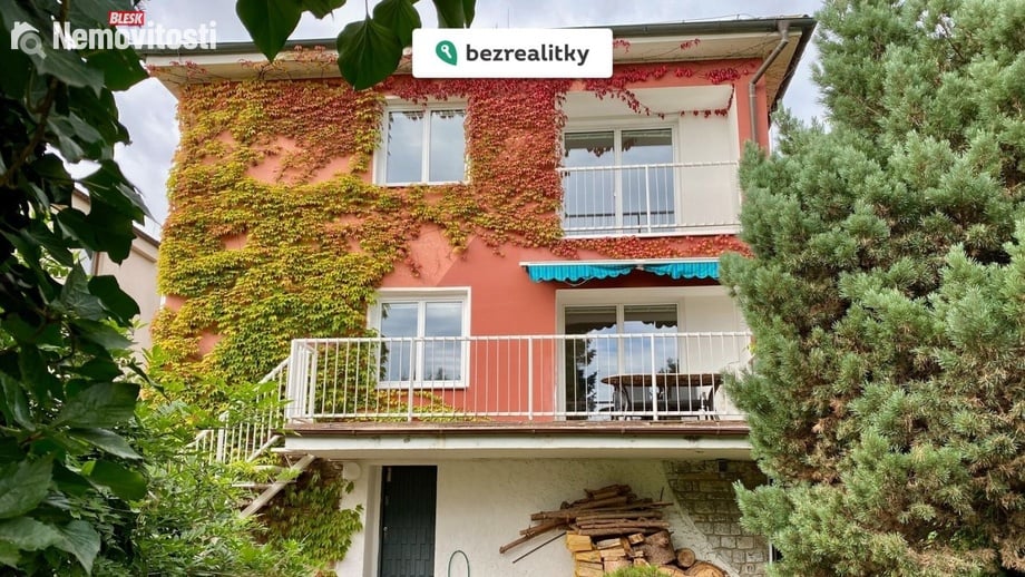 Prodej rodinného domu 232 m², Praha 12
