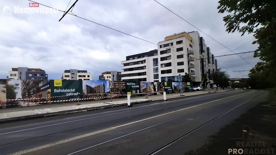 Pronájem obchodního prostoru 55 m², Praha 4