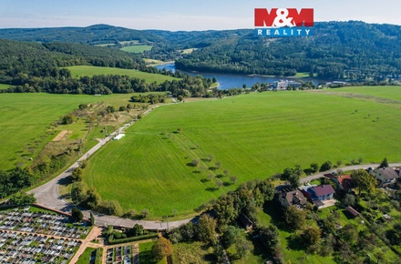 Prodej stavebního pozemku 1 092 m², Pozlovice