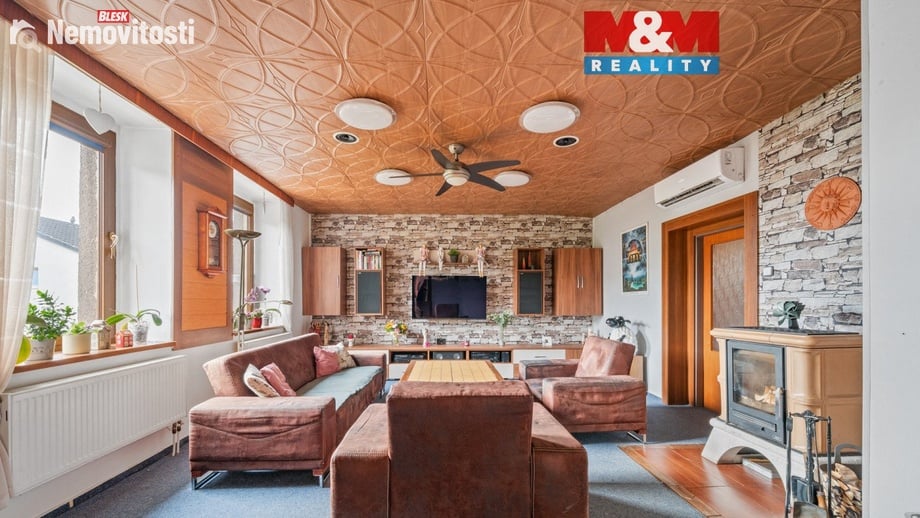 Prodej rodinného domu 327 m², Červený Kostelec