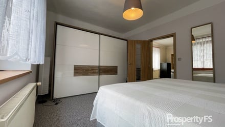 Pronájem bytu 3+1 103 m², Stochov