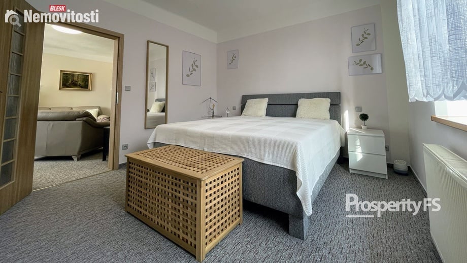 Pronájem bytu 3+1 103 m², Stochov