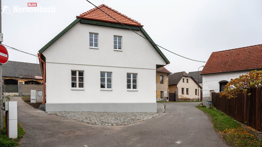 Prodej rodinného domu 200 m², Rožmitál pod Třemšínem