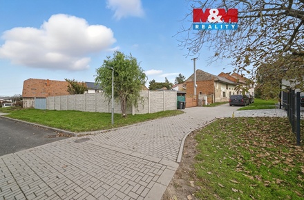 Prodej stavebního pozemku 843 m², Bezměrov