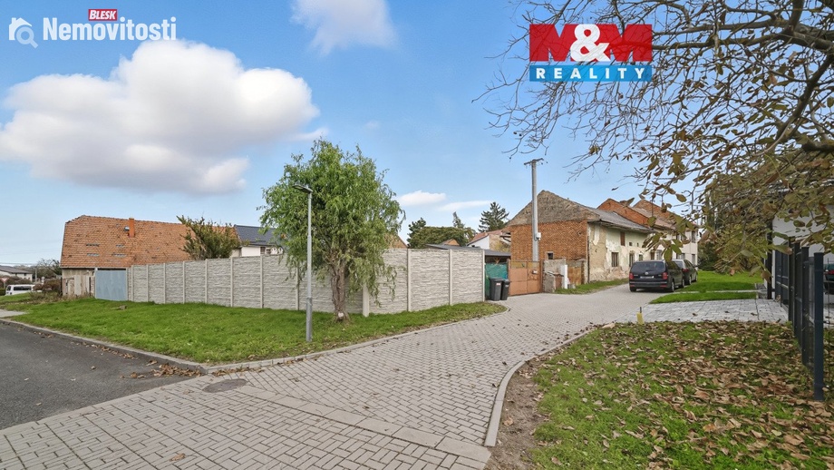 Prodej stavebního pozemku 843 m², Bezměrov