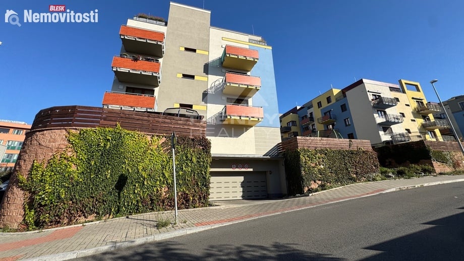 Pronájem bytu 2+kk 49 m², Praha - Hostivař