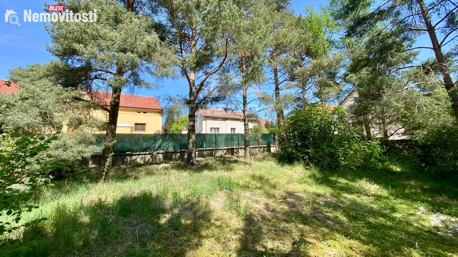 Prodej stavebního pozemku 680 m², Vochov