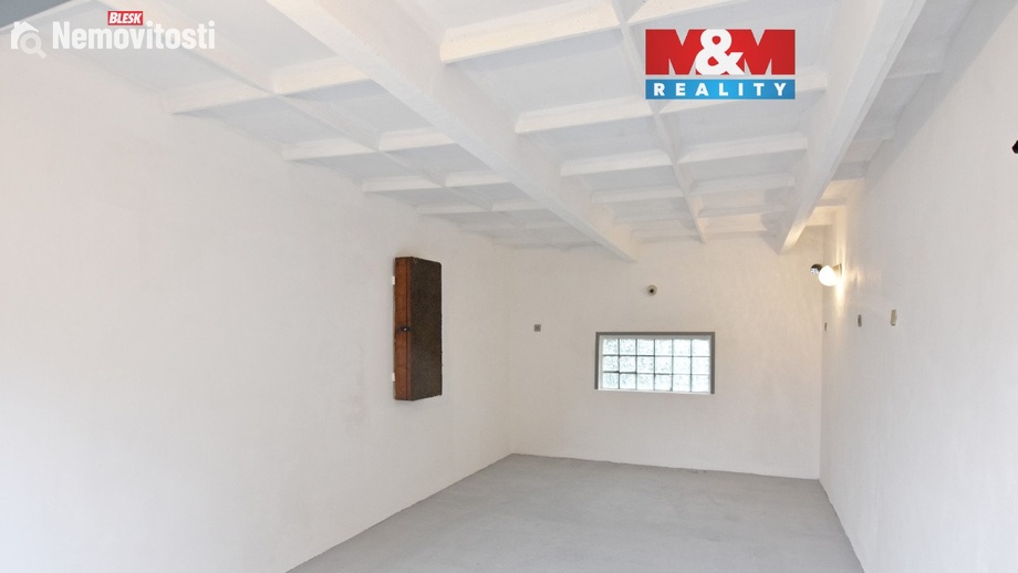 Prodej garáže 19 m², Městec Králové