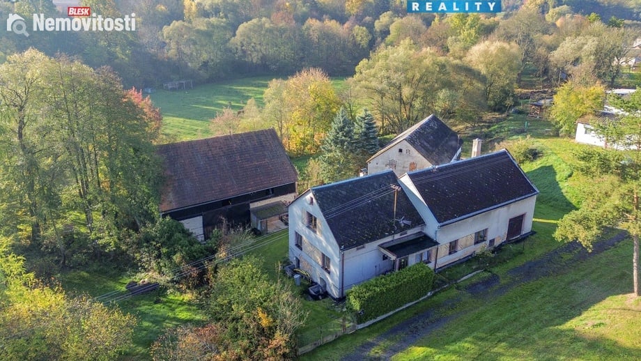 Prodej rodinného domu 335 m², Nečtiny