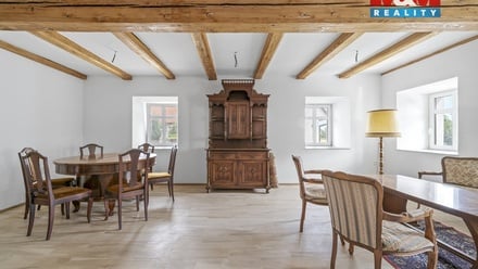 Prodej rodinného domu 260 m², Broumov