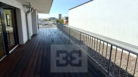 Pronájem rodinného domu 302 m², Praha - Jinonice