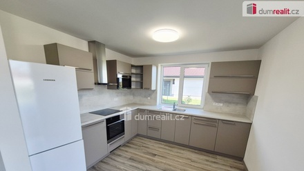 Pronájem rodinného domu 109 m², Vědomice