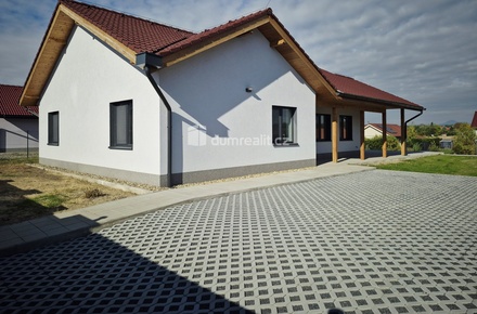 Pronájem rodinného domu 109 m², Vědomice