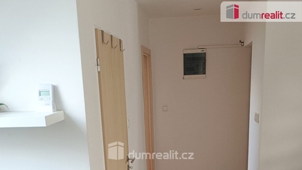 Pronájem bytu 1+1 50 m², Veselé