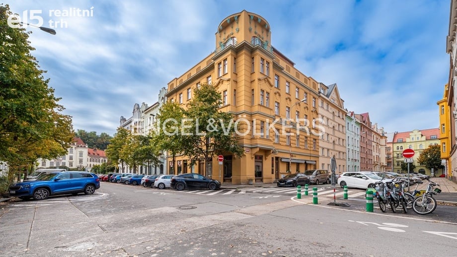 Pronájem restaurace 451 m², Praha - Karlín