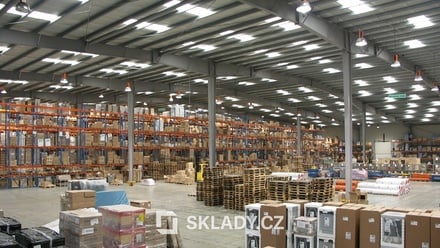 Pronájem skladu 2 300 m², Brno