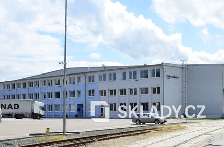 Pronájem skladu 2 300 m², Brno