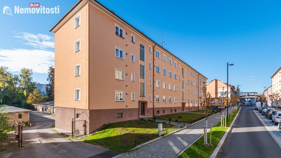 Prodej bytu 3+1 59 m², Benešov