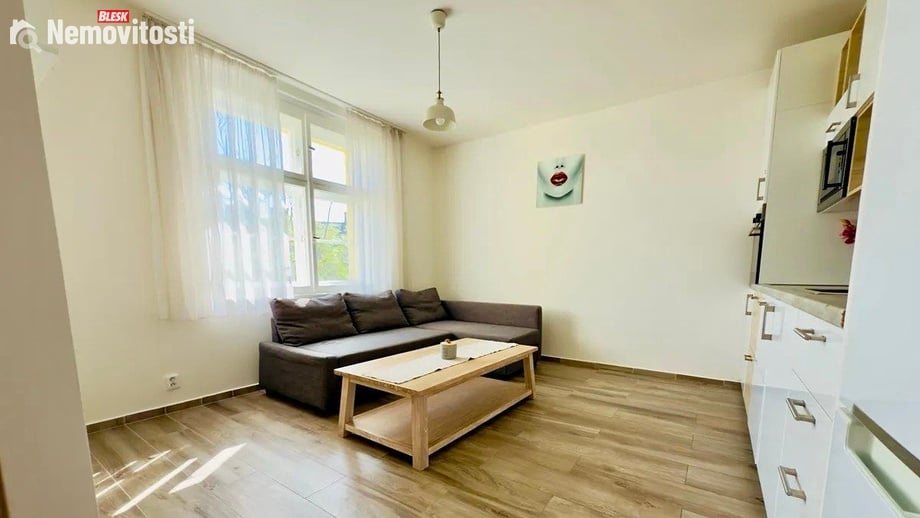 Pronájem bytu 2+kk 42 m², Praha - Vinohrady