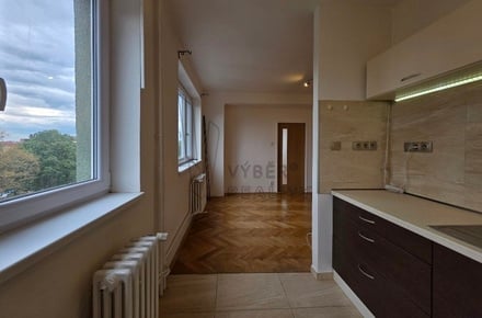 Pronájem bytu 2+1 50 m², Praha 10