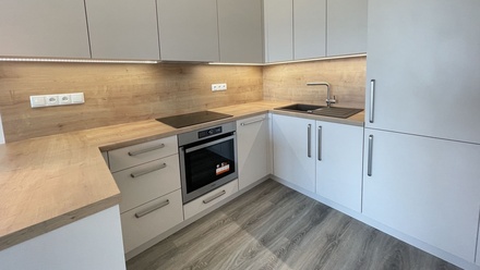 Prodej bytu 2+kk 66 m², Praha 9
