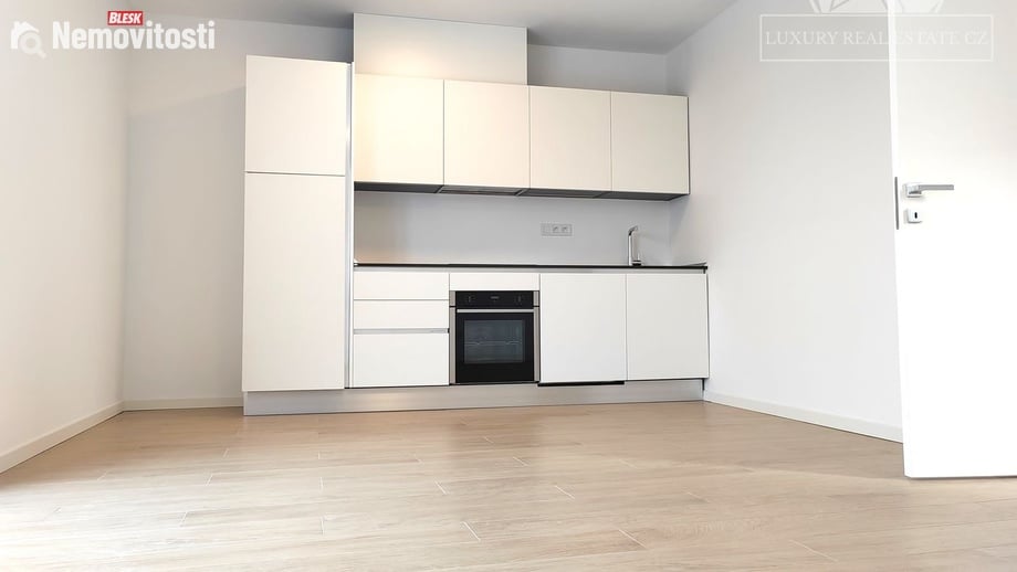 Prodej bytu 2+kk 79 m², Praha 9