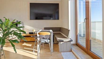 Prodej bytu 1+kk 44 m², Zbuzany