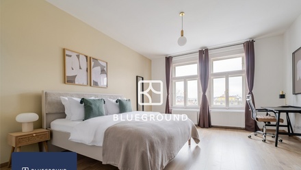 Pronájem bytu 2+kk 66 m², Praha - Vršovice