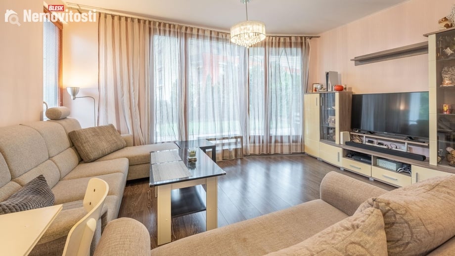 Pronájem bytu 2+kk 53 m², Praha 5