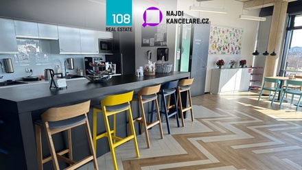 Pronájem kanceláře 2 500 m², Praha 7