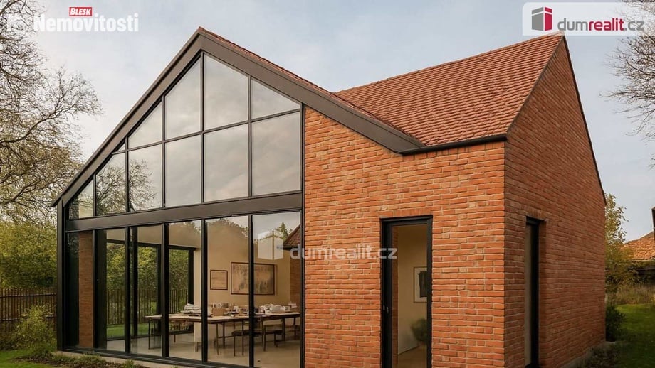 Prodej výrobního prostoru 2 000 m², Mšeno