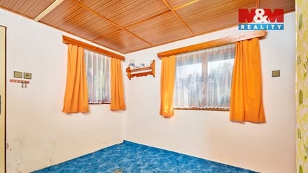 Prodej chaty 375 m², Lišov