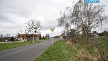 Prodej komerčního pozemku 3 208 m², Tišice