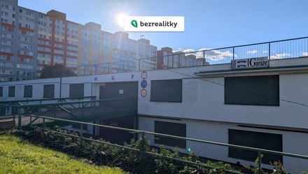 Prodej garáže 18 m², Praha - Troja