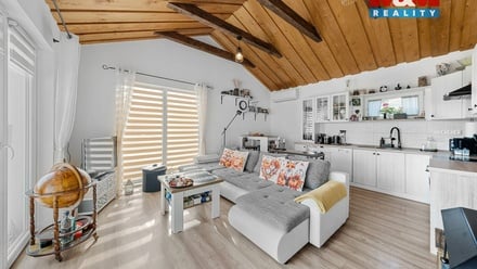 Prodej rodinného domu 207 m², Huntířov