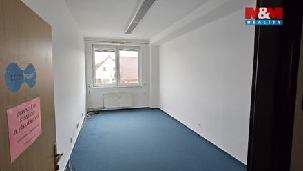 Pronájem kanceláře 123 m², Kestřany