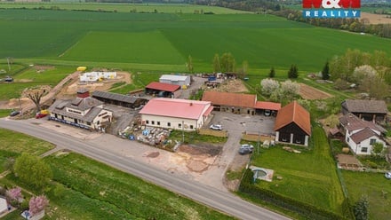 Prodej výrobního prostoru 453 m², Dubenec