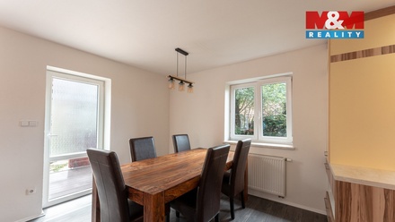 Pronájem rodinného domu 128 m², Černovice